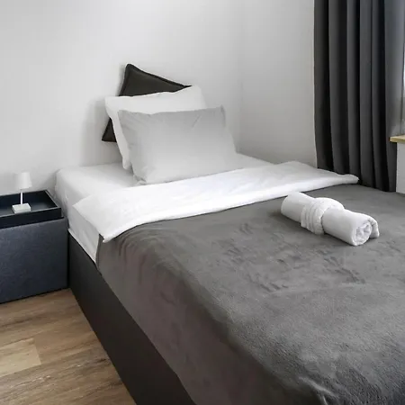 Cozy Premium With Free Parking! New! 아파트 쾰른