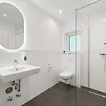 Cozy Premium With Free Parking! New! *