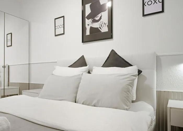 Cozy Premium With Free Parking! New! *