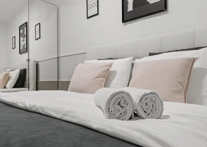 Cozy Premium With Free Parking! New! Apartment Cologne